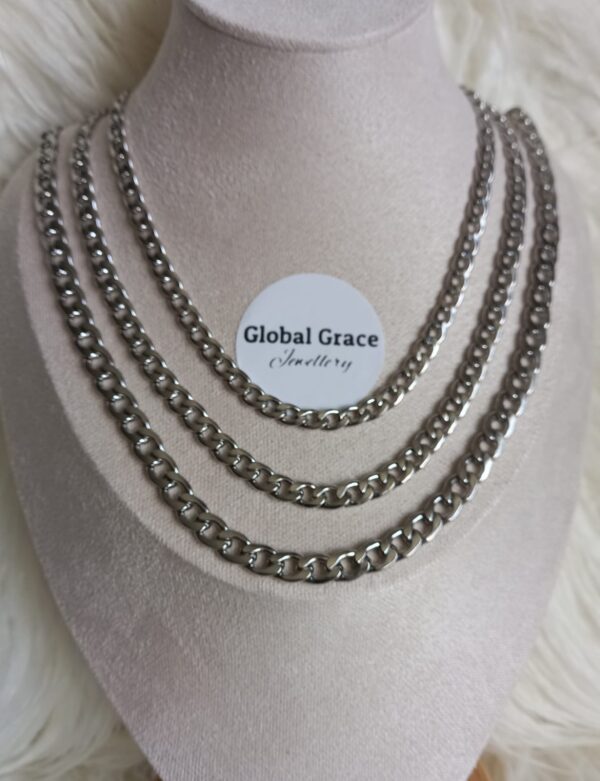 Classic Cuban Chain – Bold, Unisex Design